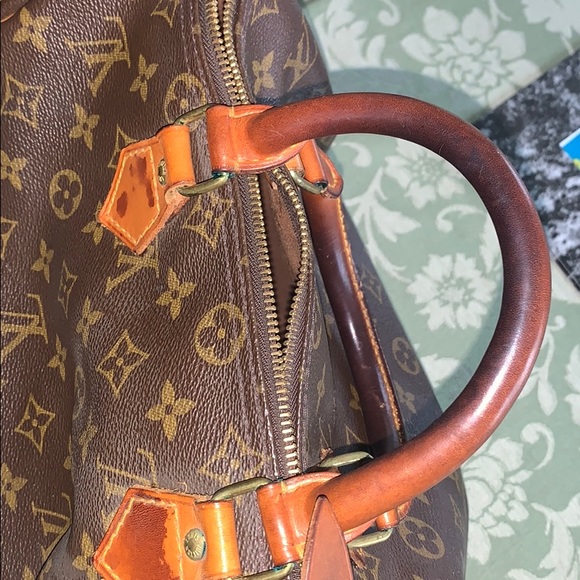 Louis Vuitton Tote Bag - Picture 3 of 6